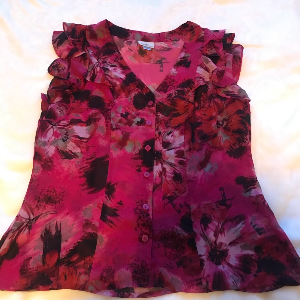 3/$20 Medium Worthington Floral blouse